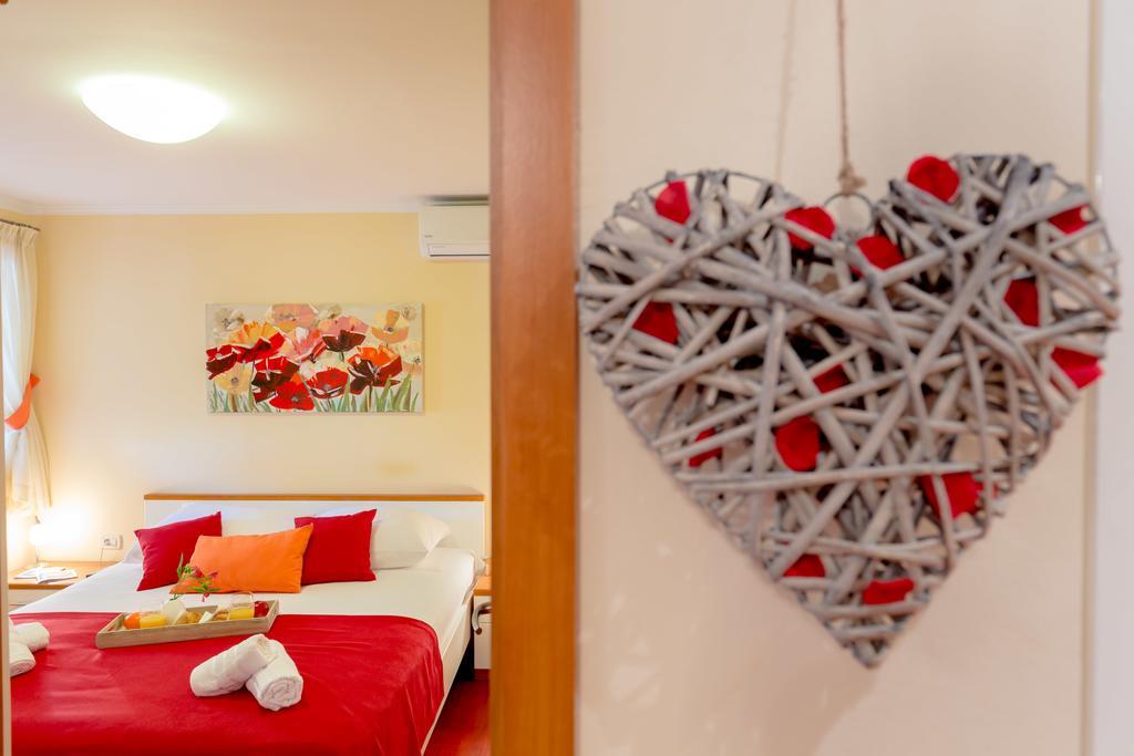 Leona & Borna'S Central Lapad Suites دوبروفينك المظهر الخارجي الصورة