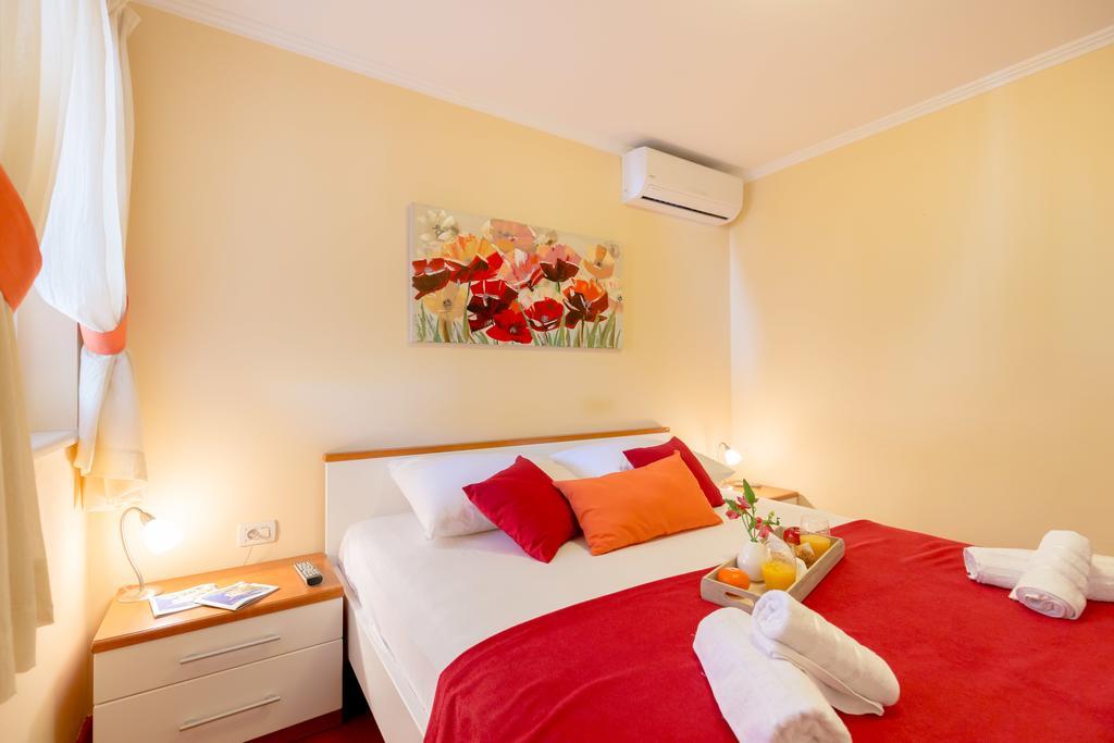 Leona & Borna'S Central Lapad Suites دوبروفينك المظهر الخارجي الصورة