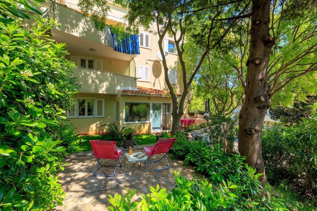 Leona & Borna'S Central Lapad Suites دوبروفينك المظهر الخارجي الصورة
