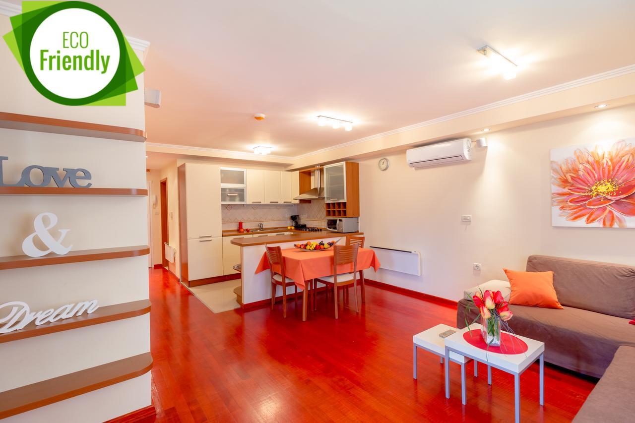 Leona & Borna'S Central Lapad Suites دوبروفينك المظهر الخارجي الصورة