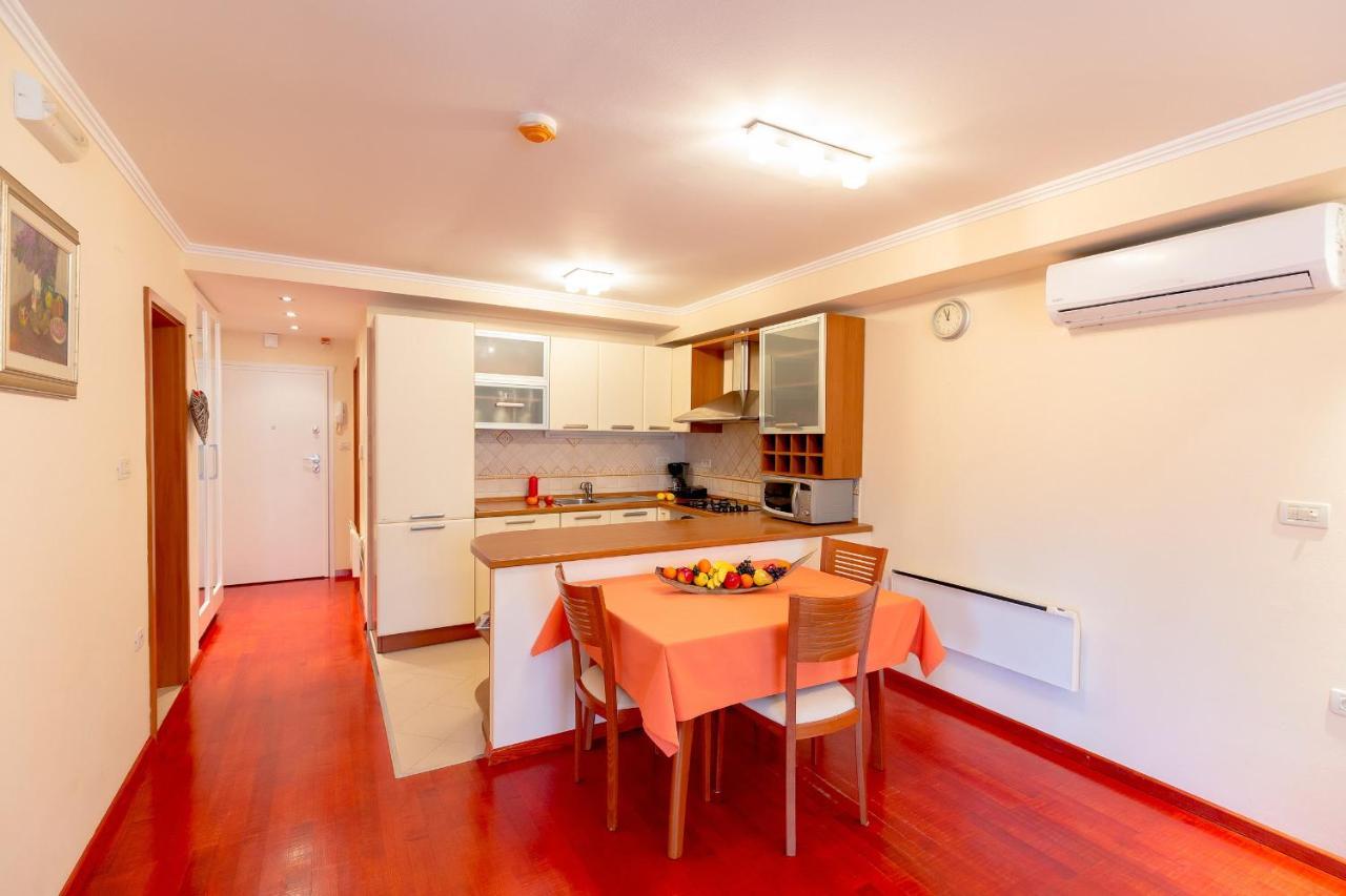 Leona & Borna'S Central Lapad Suites دوبروفينك المظهر الخارجي الصورة