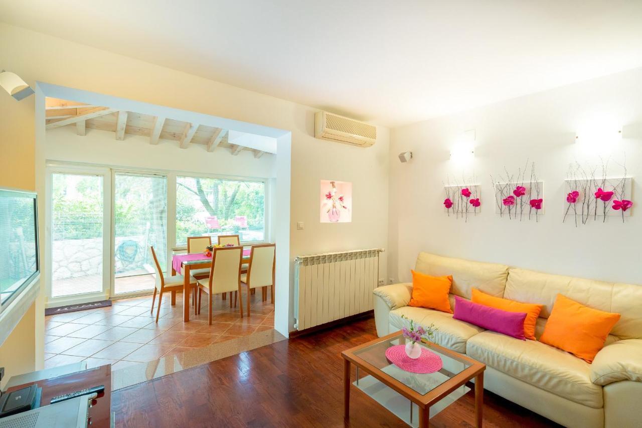 Leona & Borna'S Central Lapad Suites دوبروفينك المظهر الخارجي الصورة