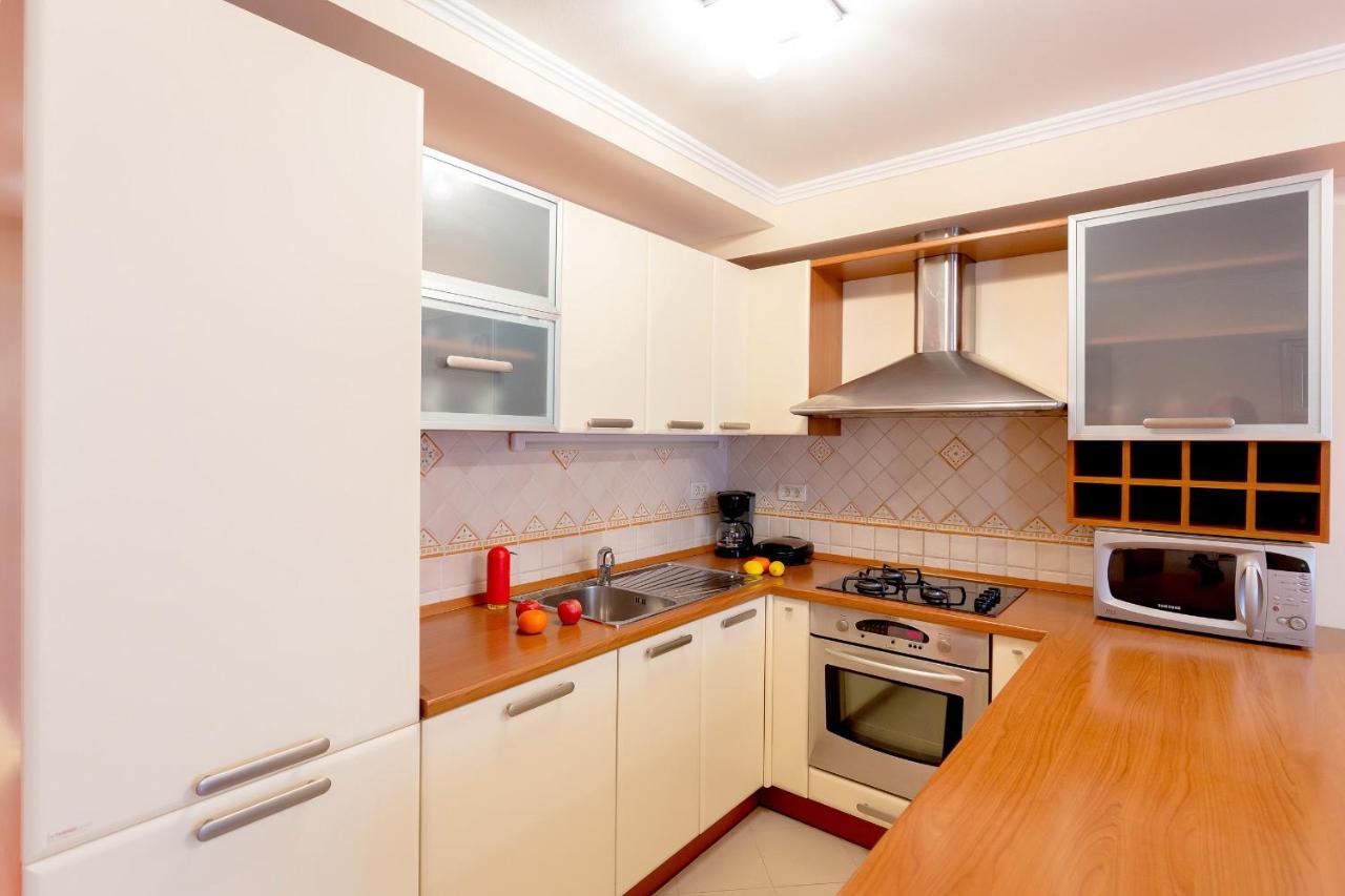 Leona & Borna'S Central Lapad Suites دوبروفينك المظهر الخارجي الصورة